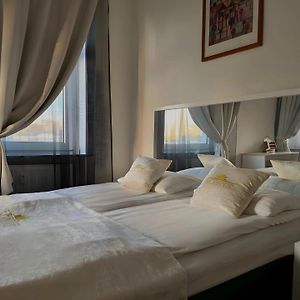 Sonne Hotel